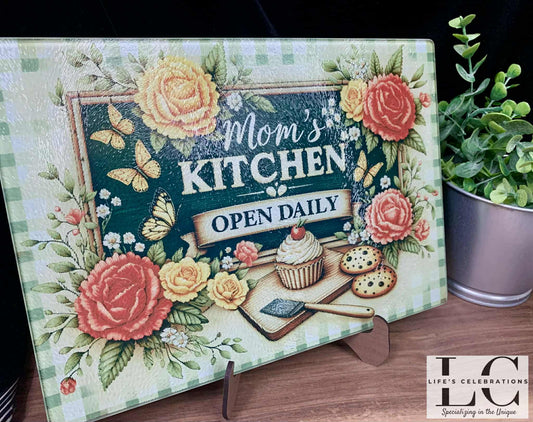 Mom’s Kitchen - Glass Cutting Board